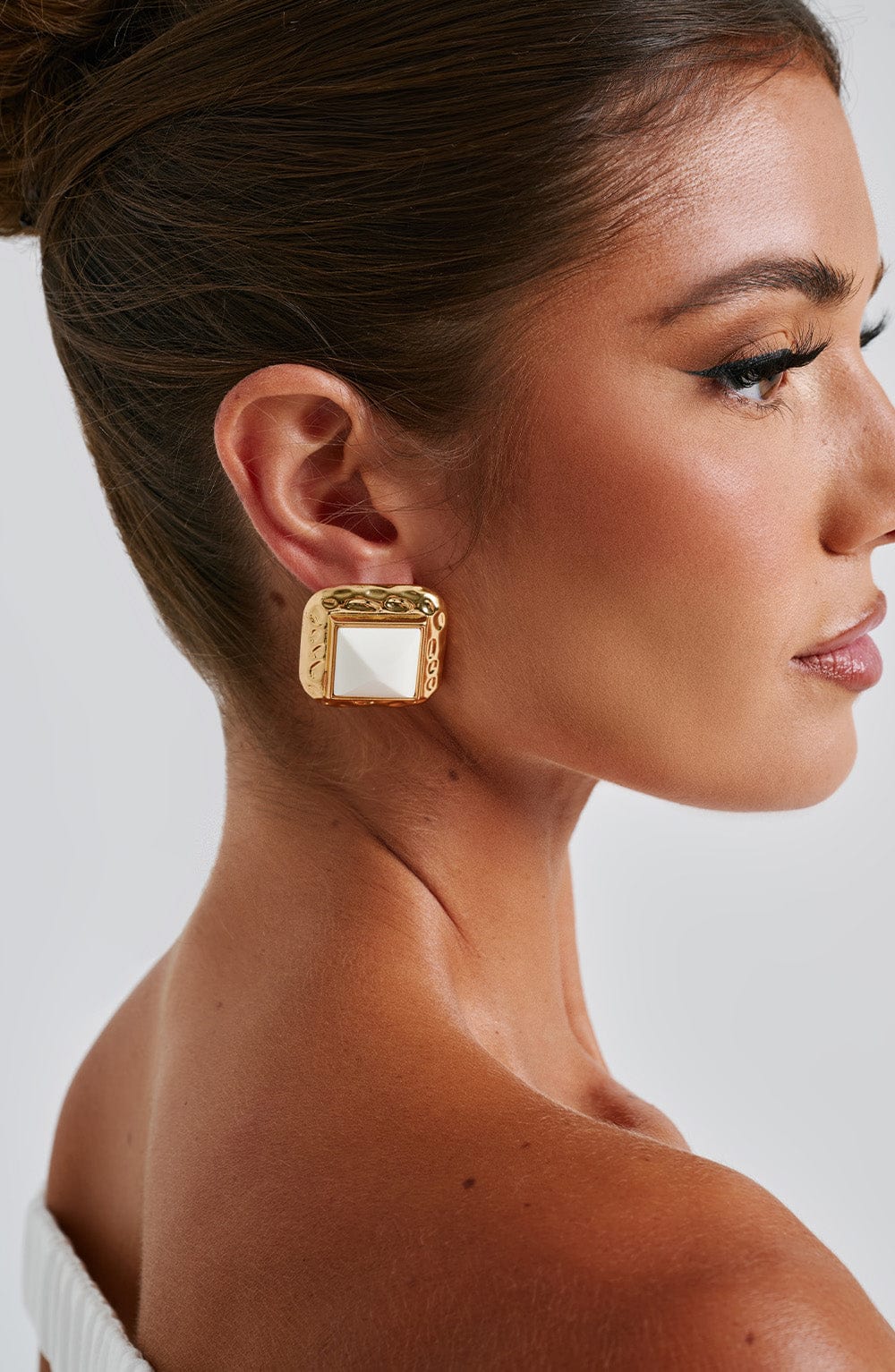Ivory and Gold Kennedy Square Stud Earrings with Stone Centre