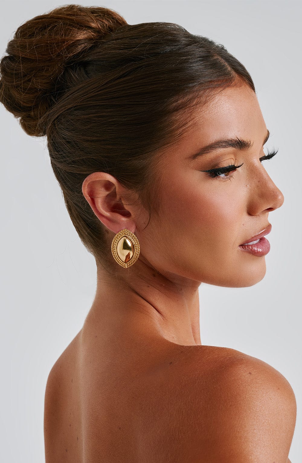 Gold Textured Frame Stud Earrings with Stone Center – Azra
