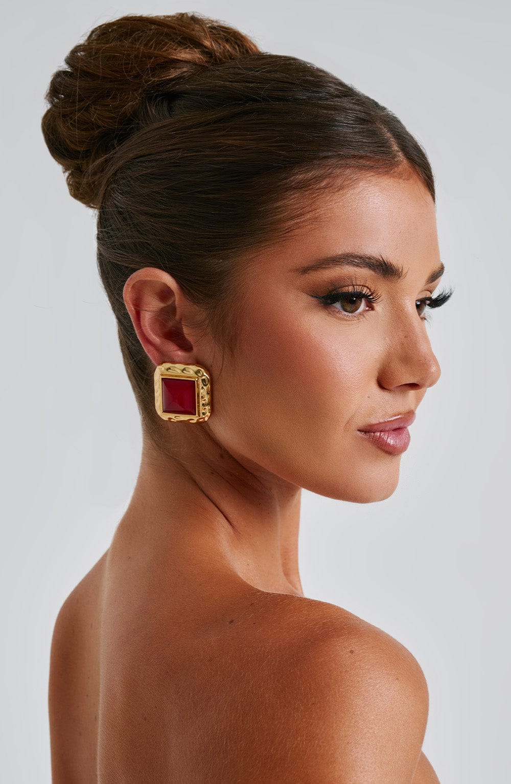 Red Gold Square Stud Earrings with Stone Center – Kennedy Collection