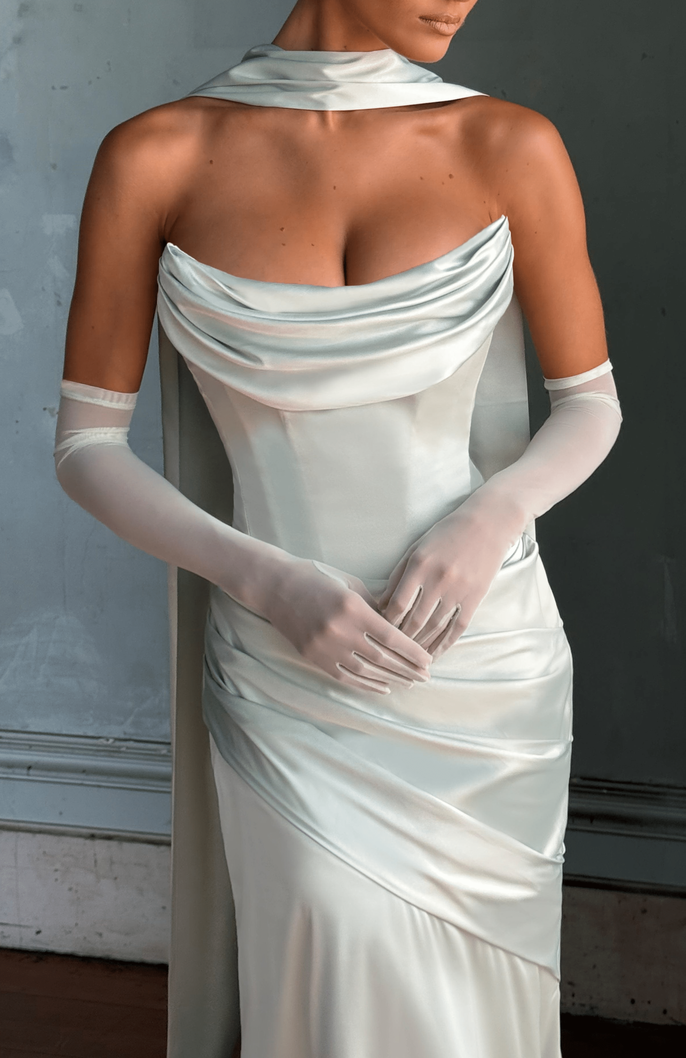 Eli Mint Elbow-Length Mesh Gloves