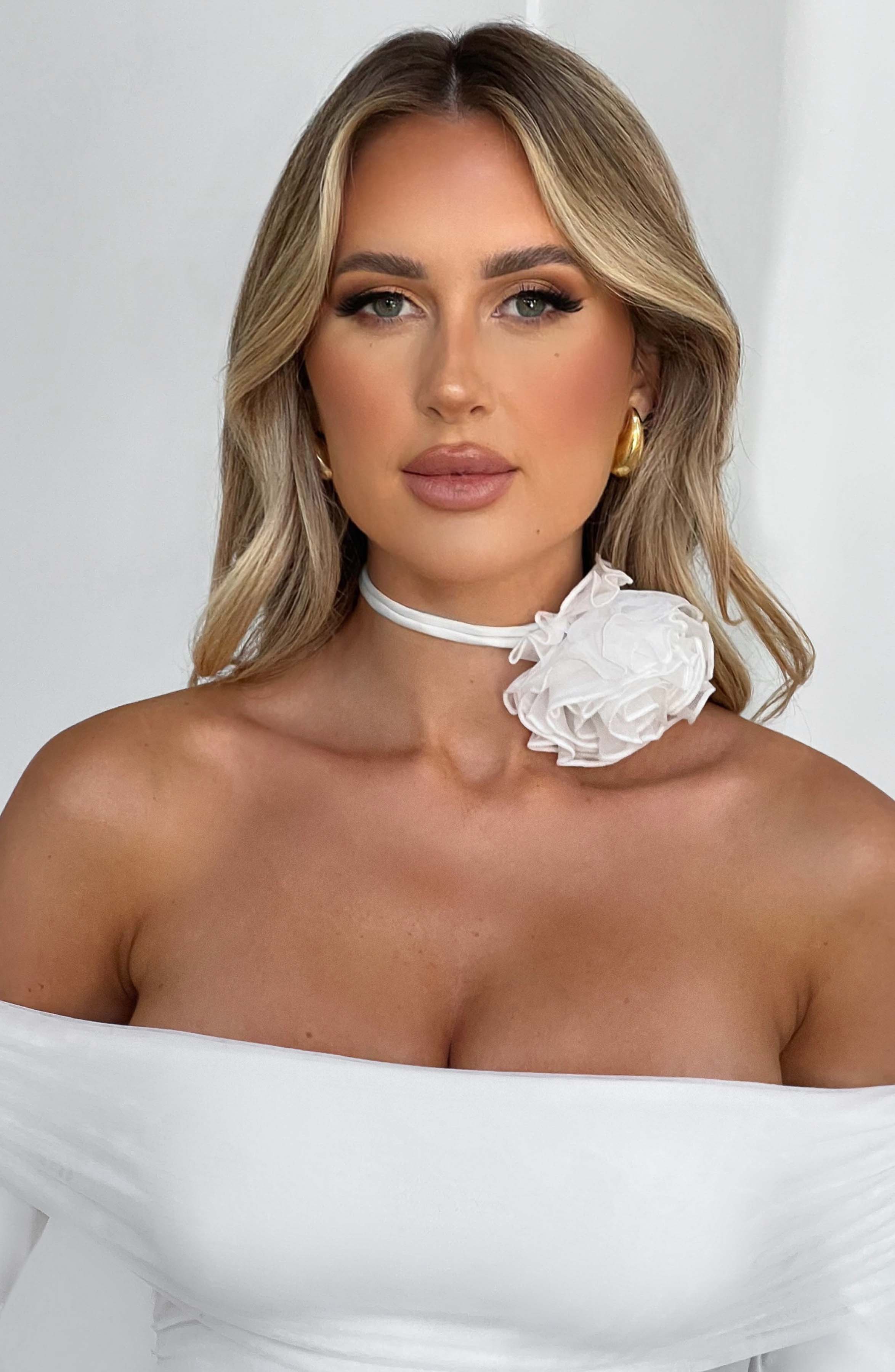 Tilli Ivory Floral Neck Tie with Corsage Detail