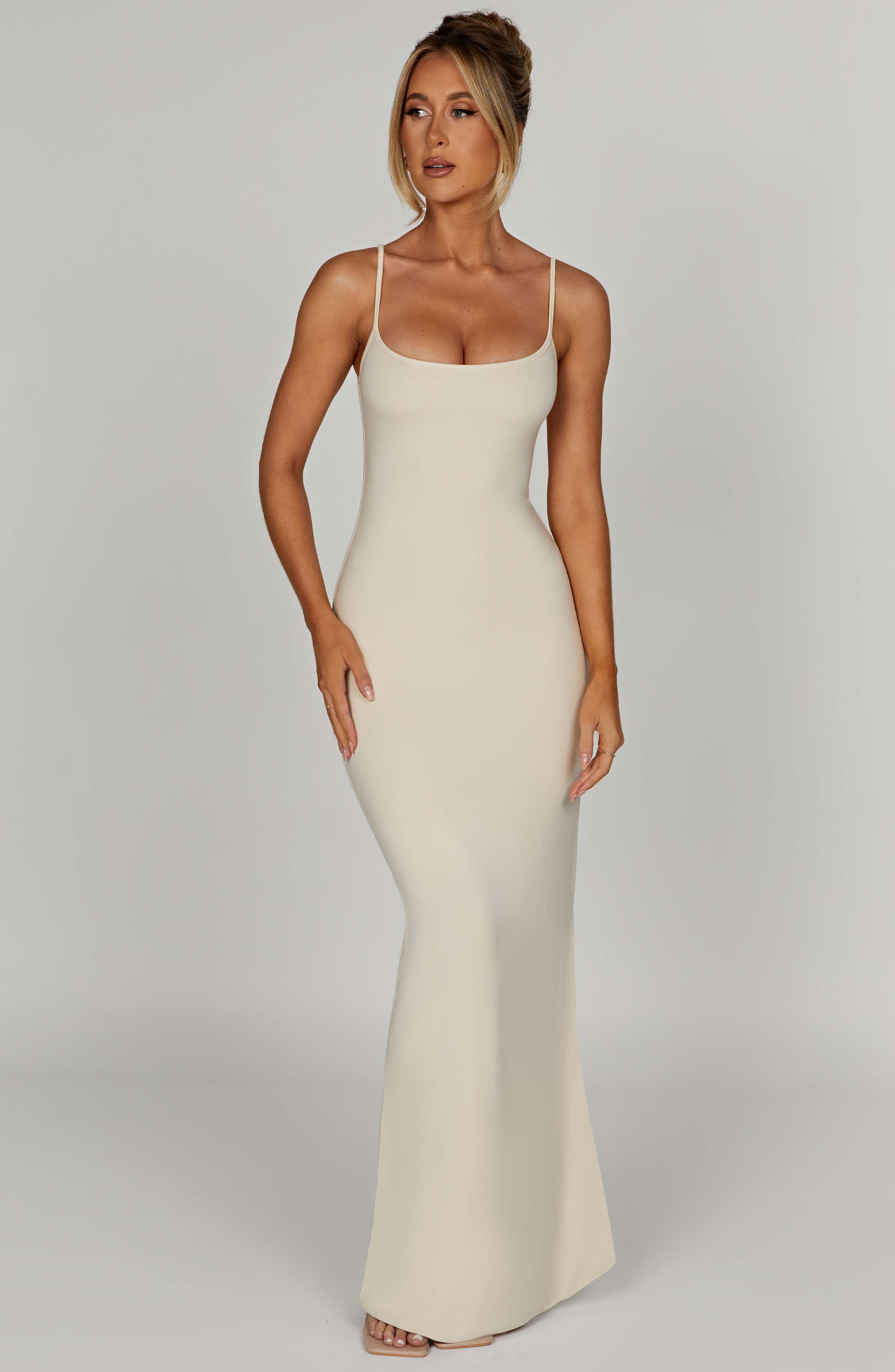 Saskia Cream Scoop Neck Maxi Dress - Double-Lined & Form-Fitting